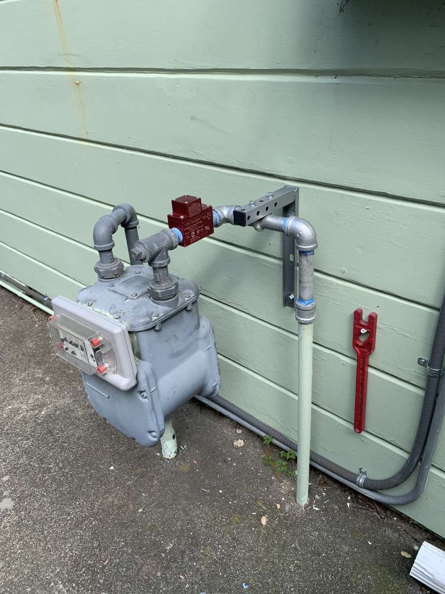 Gas meter with new piping and seismic shut-off valve